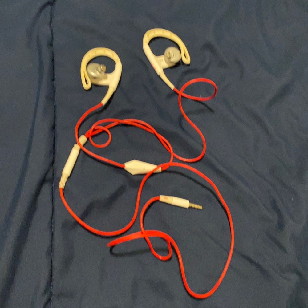 Retro PowerBeats Headphones
